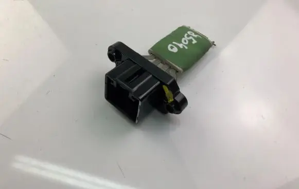 Volkswagen Up Heater blower motor/fan resistor 1S0959263A