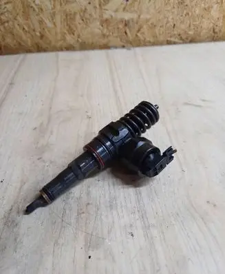 Volkswagen Sharan Fuel injector 038130073AC