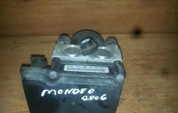 Ford Mondeo Mk III ABS Pump 0265800585 0265231853