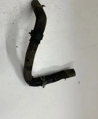 Coolant pipe/hose