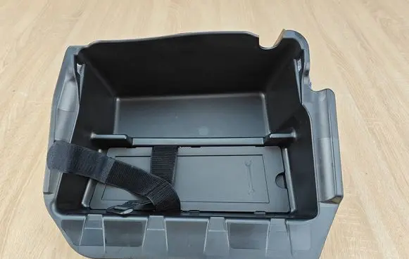 BMW 4 G22 G23 G24 G26 Glove box in trunk 9893879