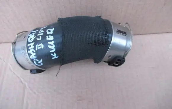Nissan Qashqai Engine coolant pipe/hose