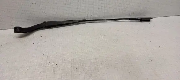 Mercedes-Benz A W169 Front wiper blade arm A1698200240