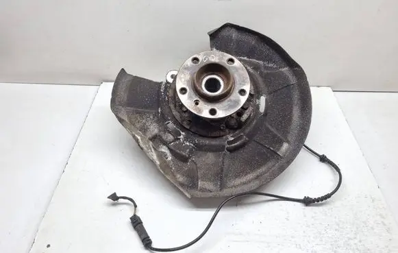 BMW 7 F01 F02 F03 F04 Rear wheel hub spindle/knuckle 