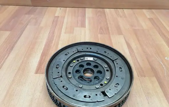 Renault Espace V (RFC) Flywheel 123103802R TD7268