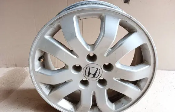 Honda CR-V R16 alloy rim 