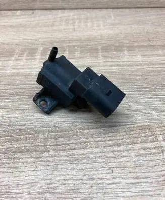 Volkswagen Touareg II Turbo solenoid valve 037906283D 07T127