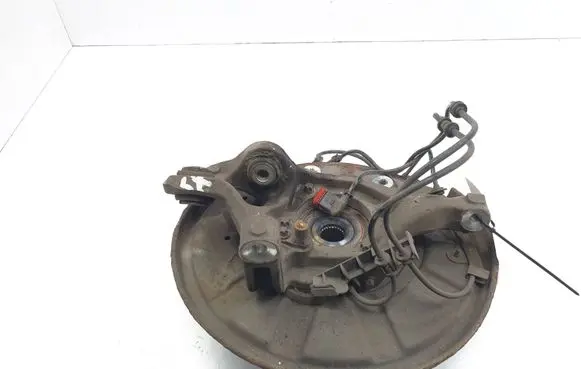 Mercedes-Benz CLS C218 X218 Rear wheel hub spindle/knuckle A2123500141