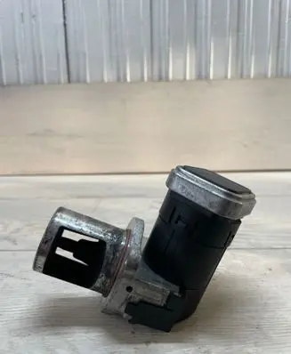 Mercedes-Benz R W251 EGR valve 724809470
