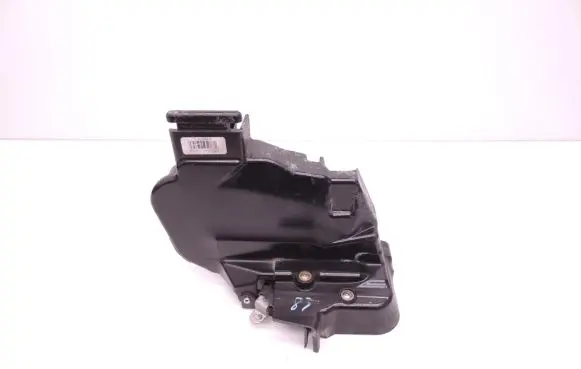 Volvo V50 Front door lock 30699438 D19