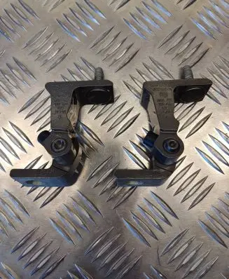 Volkswagen T-Cross Rear door hinge set 8X4833405A 8W0831403A 8X4833407A