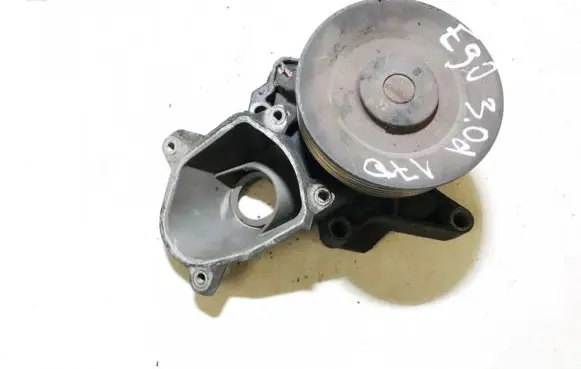 BMW 3 E90 E91 Water pump 