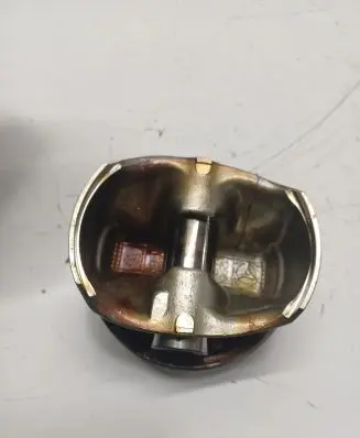 Mercedes-Benz C W205 Piston 0833135