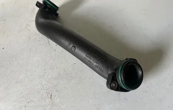 Volvo XC60 Intercooler hose/pipe 31269238