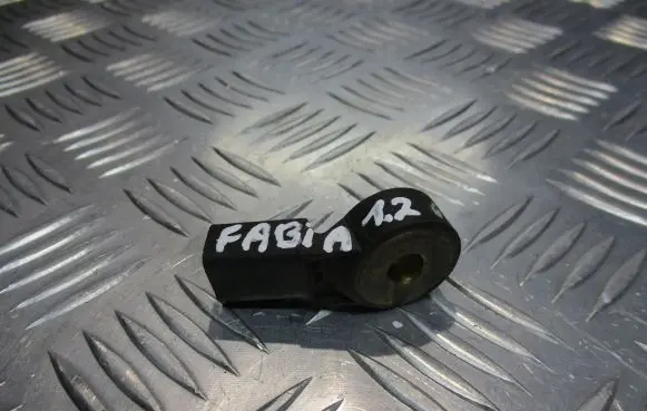 Skoda Fabia Mk1 (6Y) Detonation knock sensor 030905377C