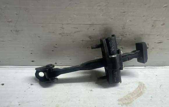 Volvo XC40 Rear door check strap stopper 31457263
