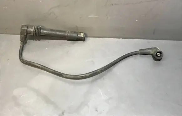 Audi A6 S6 C5 4B Ignition plug leads 132995