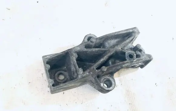 Citroen Berlingo Engine mounting bracket 9616027080