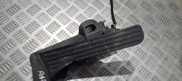 Volkswagen Golf V Accelerator throttle pedal 1k2721503m 6pv008745-00