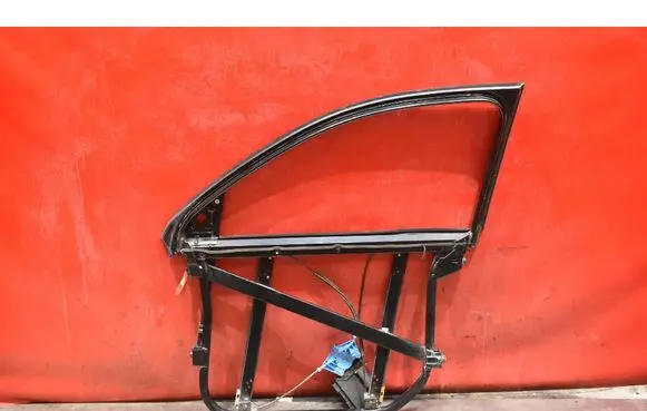 Volkswagen Touareg I Front door window regulator with motor 7L0837354