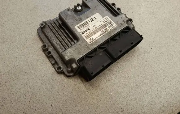 Hyundai i40 Engine control unit/module 391252A203 0281018049 391202A203