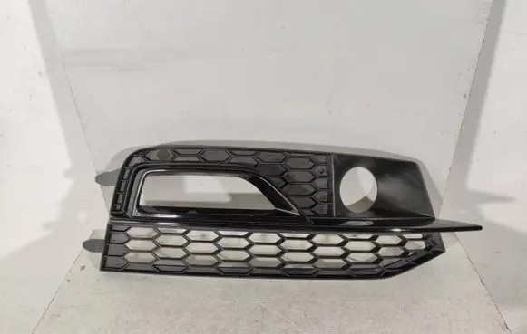 Audi A5 8T 8F Front bumper lower grill 8T0807682Q