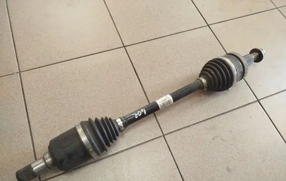 Front driveshaft