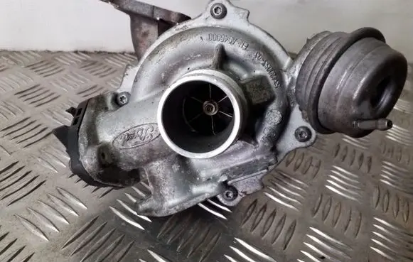 Ford Focus Turbo CM5G6K682HB