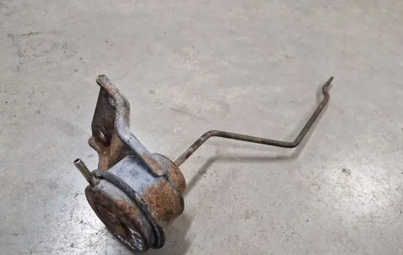 Mitsubishi Pajero Sport I Turbo system vacuum part 