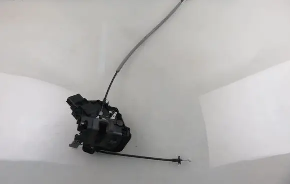 Front door lock