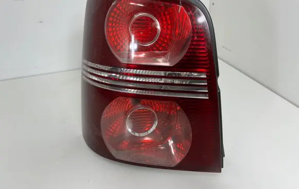 Volkswagen Touran I Rear/tail lights 1T0945059J 1T945111G