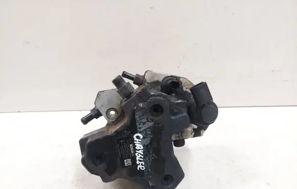 Chrysler 300 - 300C Fuel injection high pressure pump A6420700201 0445010095