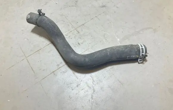 Ford Fiesta Engine coolant pipe/hose C1B18B274AC