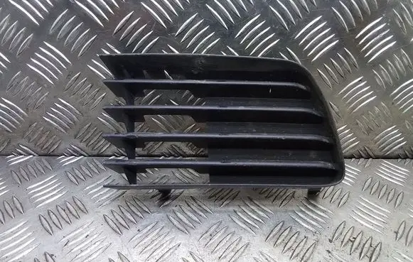 Toyota Prius (XW20) Front bumper lower grill 5311347020