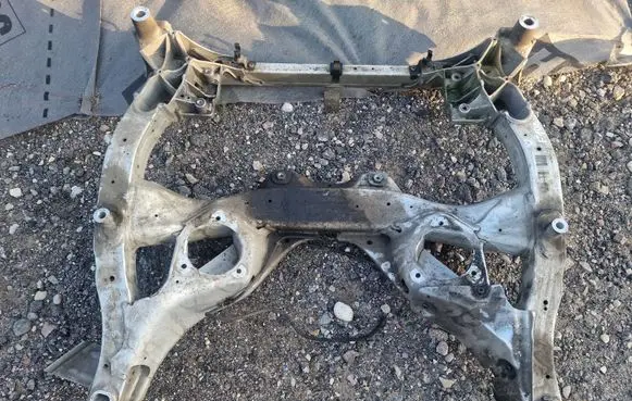 BMW 5 F10 F11 Front subframe 6778373 12208910 C27653850XXX