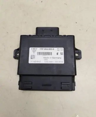 Porsche Cayenne (92A) Voltage converter/converter module 7PP959663E