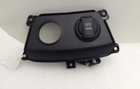 KIA Sportage 12 V Socket (rear) 84638F1201