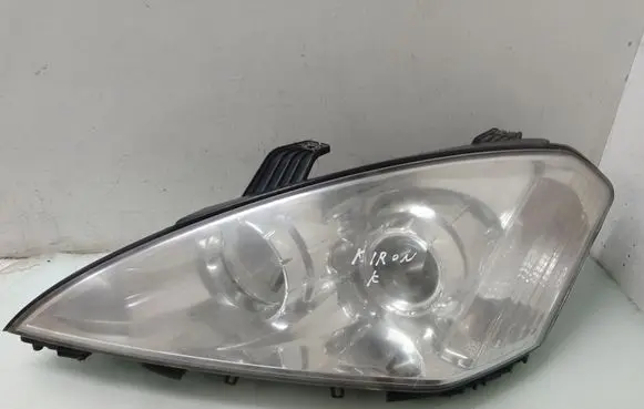 SsangYong Kyron Headlight/headlamp 