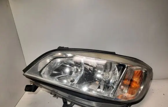 Opel Zafira A Headlight/headlamp 89100054