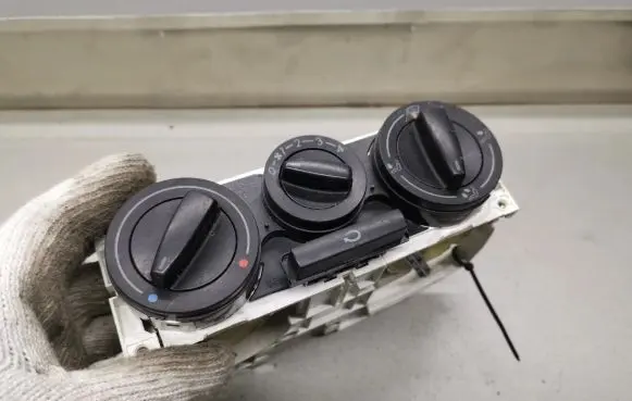 Volkswagen Golf IV Climate control unit 1J0819045F