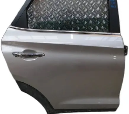 Hyundai Tucson TL Front door 