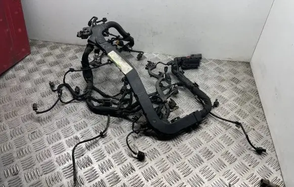 Mercedes-Benz C W204 Engine installation wiring loom A6510100204