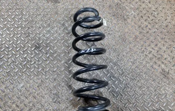 Volkswagen Tiguan Allspace Rear coil spring 5QN511115 5QN511115E