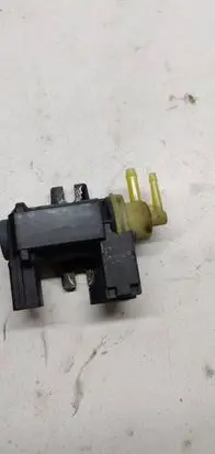 Valve vacuum