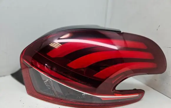 Peugeot 208 Rear/tail lights 9810430580