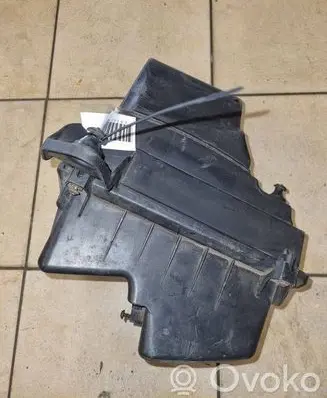 Ford C-MAX I Air filter box 