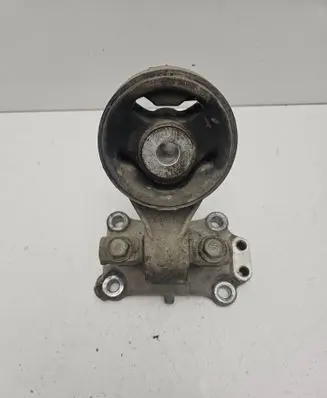 Honda Civic Engine mounting bracket
