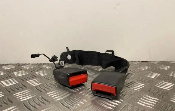 BMW 4 F36 Gran coupe Middle seatbelt buckle (rear) 7375448
