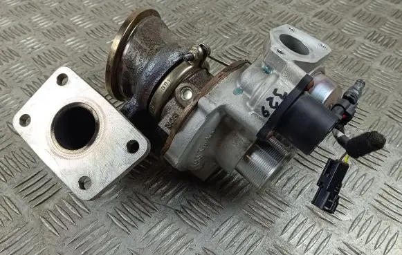 Suzuki SX4 S-Cross Turbo VZ682304 RHF3C06203P 13900533A0