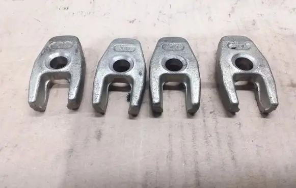 Suzuki Grand Vitara II Fuel Injector clamp holder